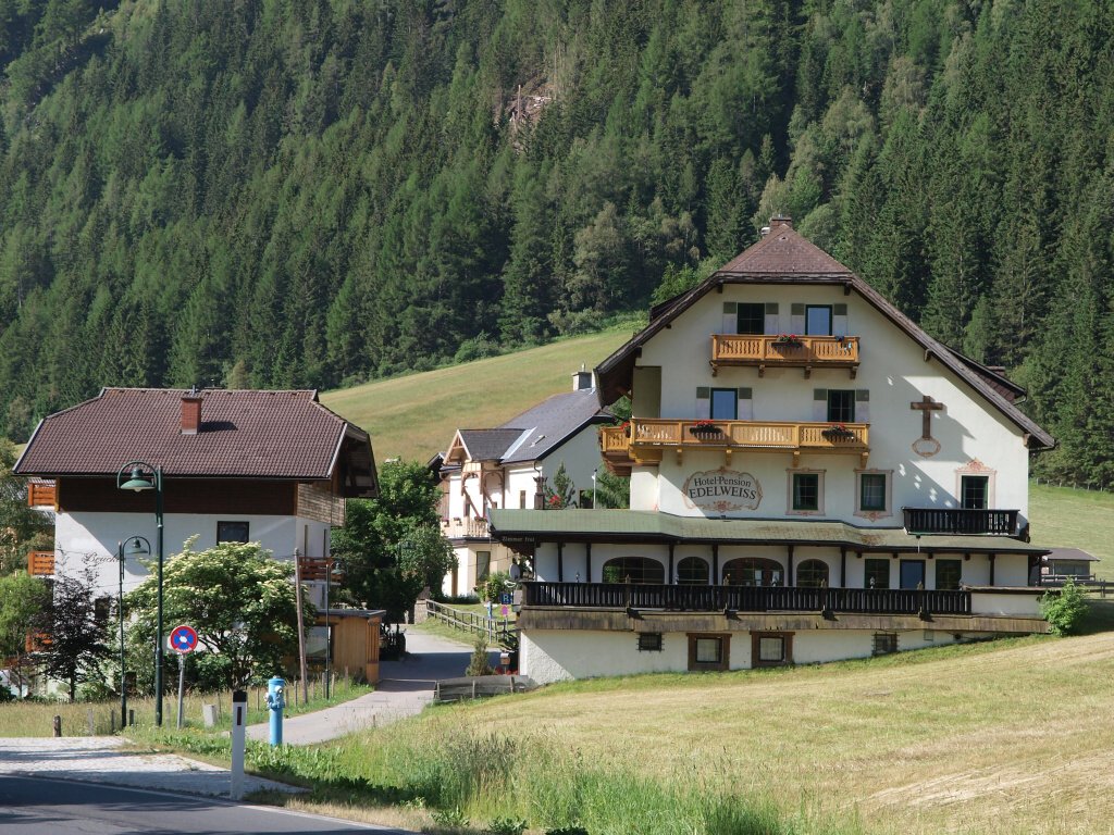 img00002.jpg