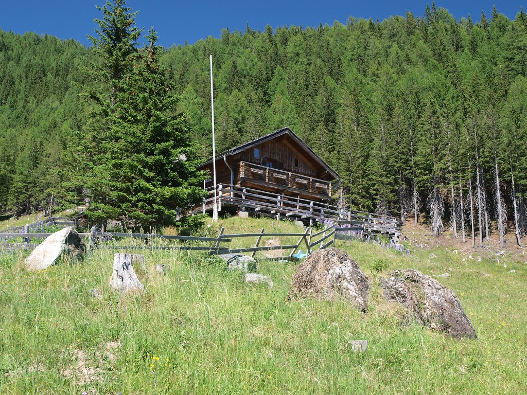 img00019.jpg
