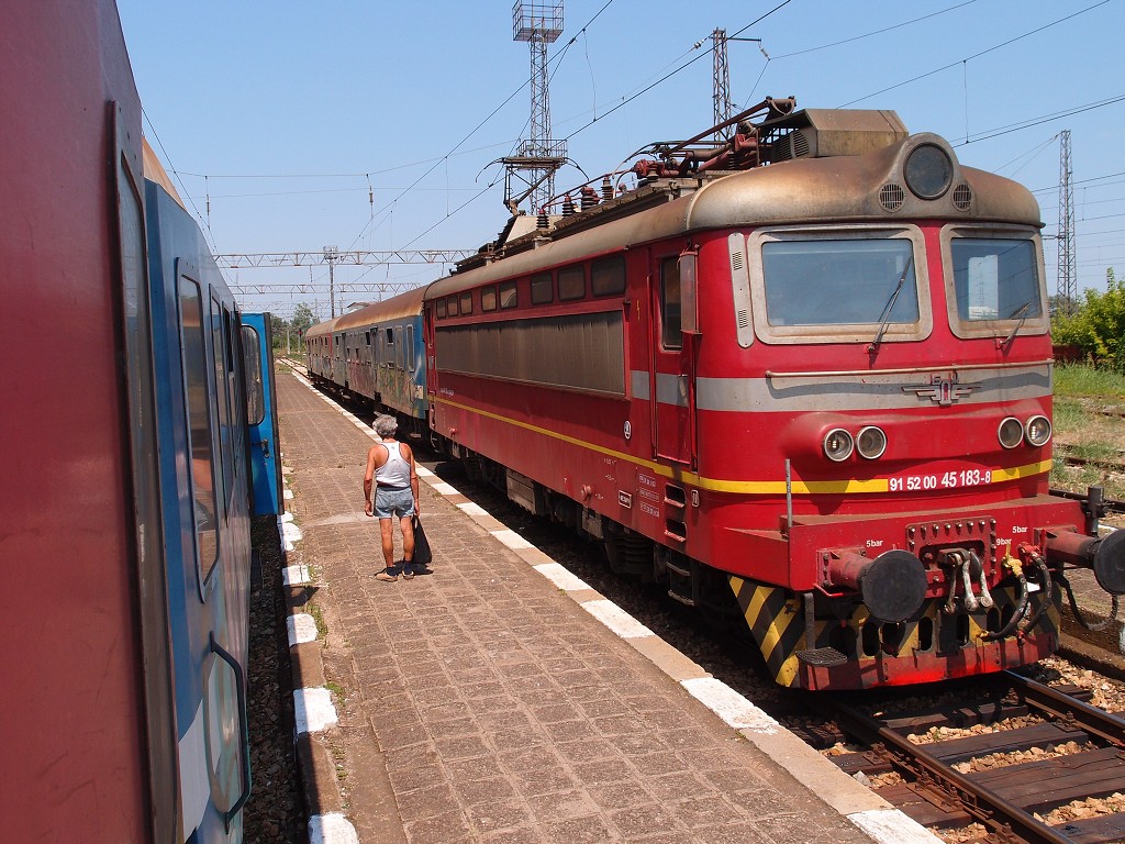 img00015.jpg