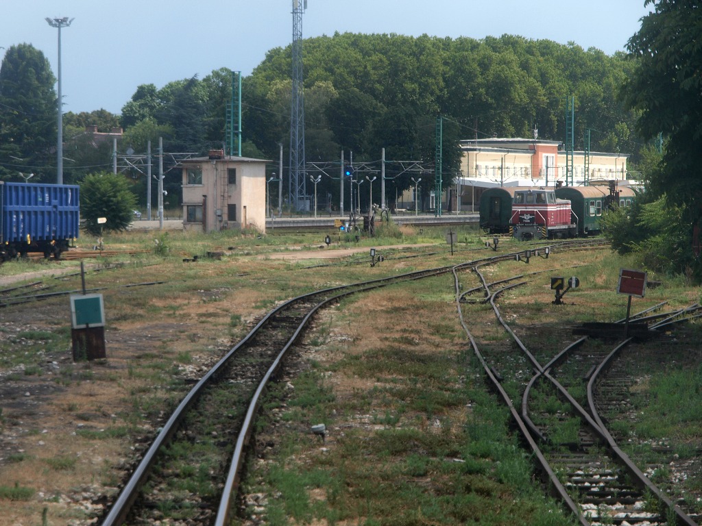 img00006.jpg