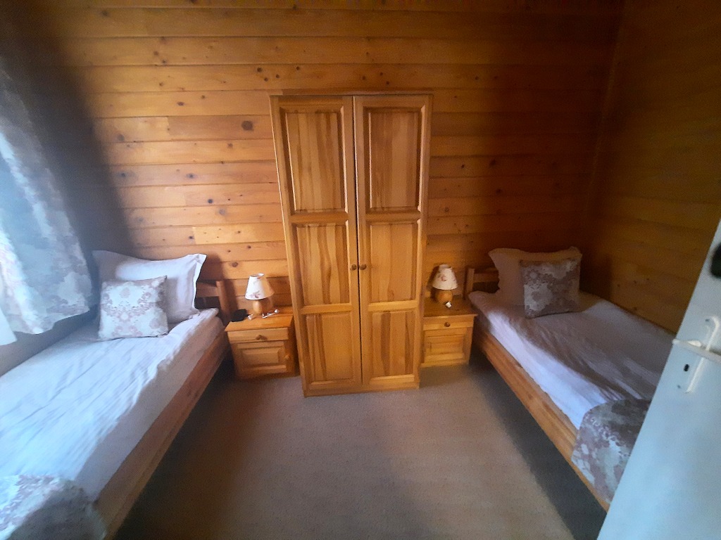 img00015.jpg