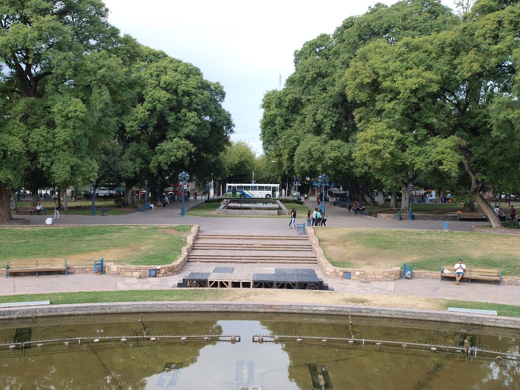 img00018.jpg