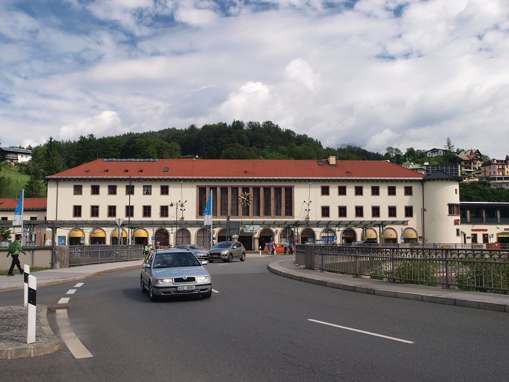 img00003.jpg