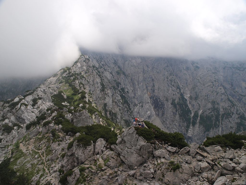 img00019.jpg