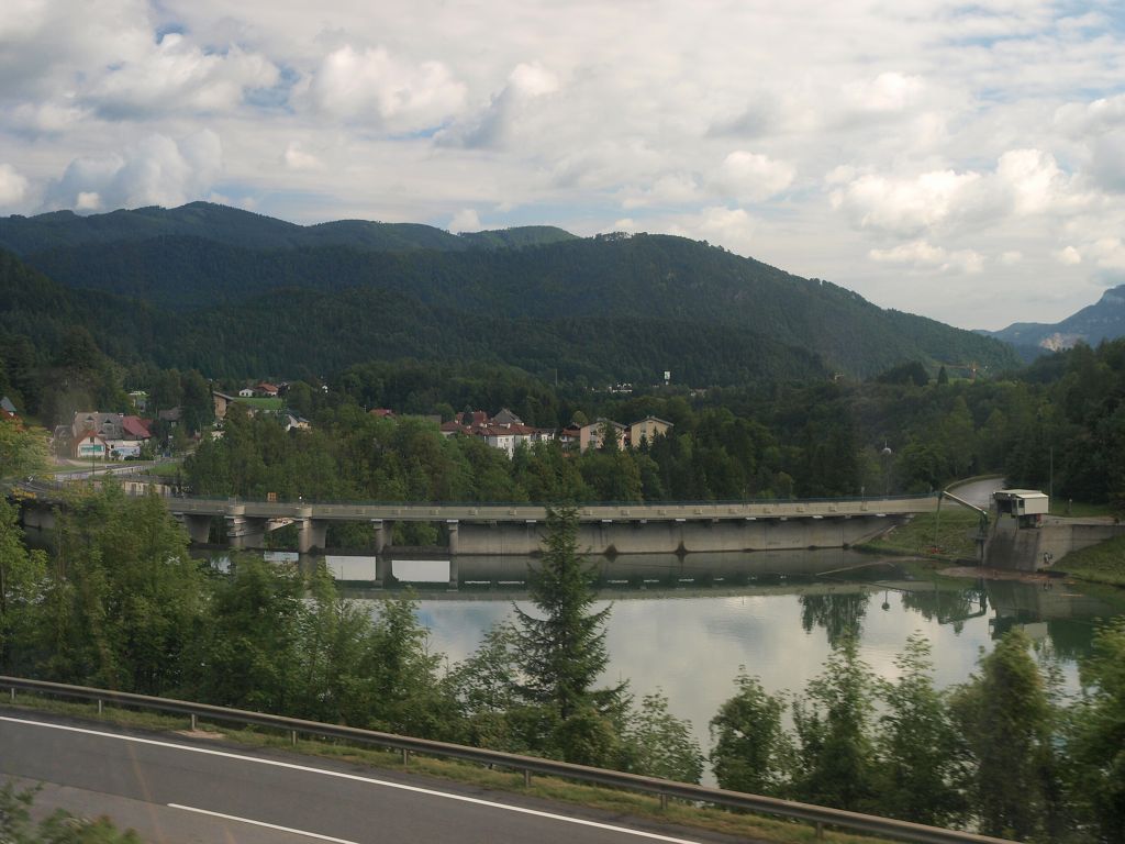 img00010.jpg