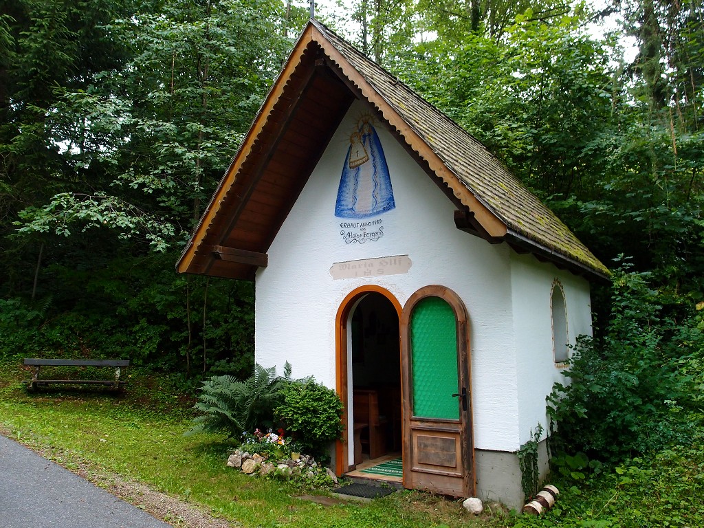 img00004.jpg