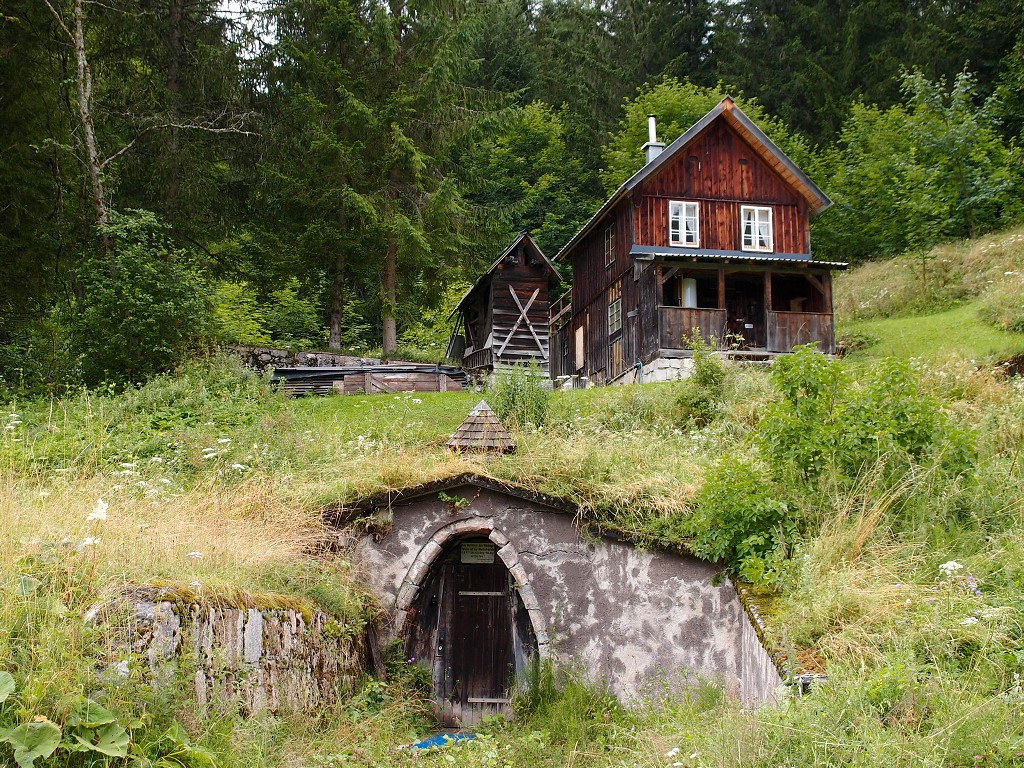 img00011.jpg