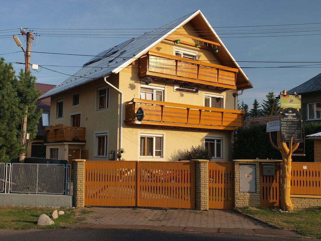 img00004.jpg