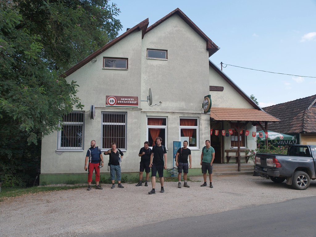 img00018.jpg