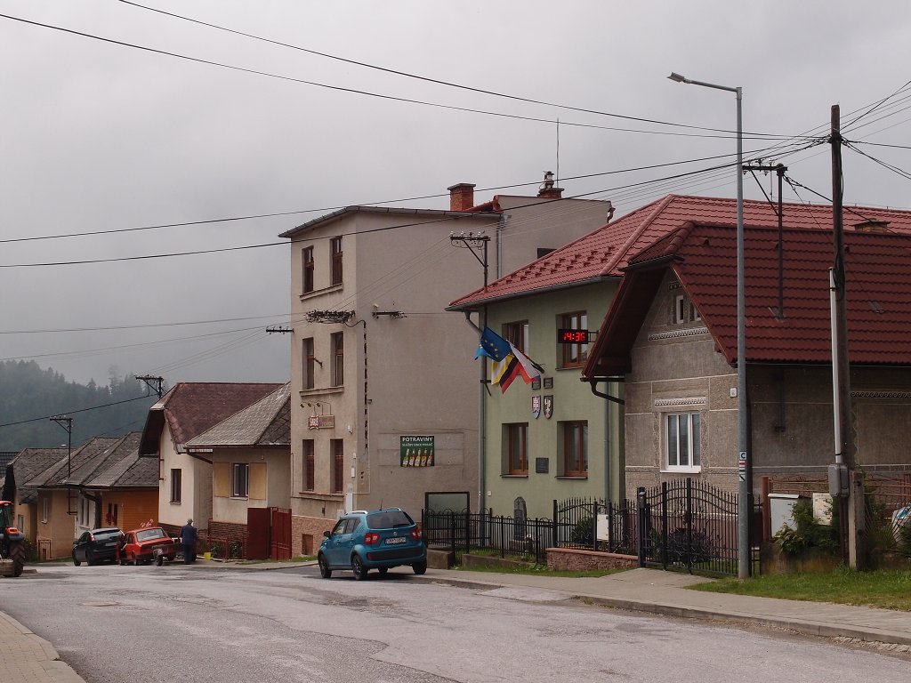 img00017.jpg