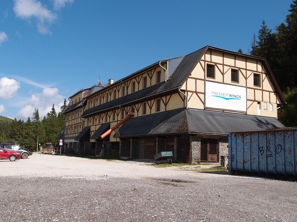 img00021.jpg