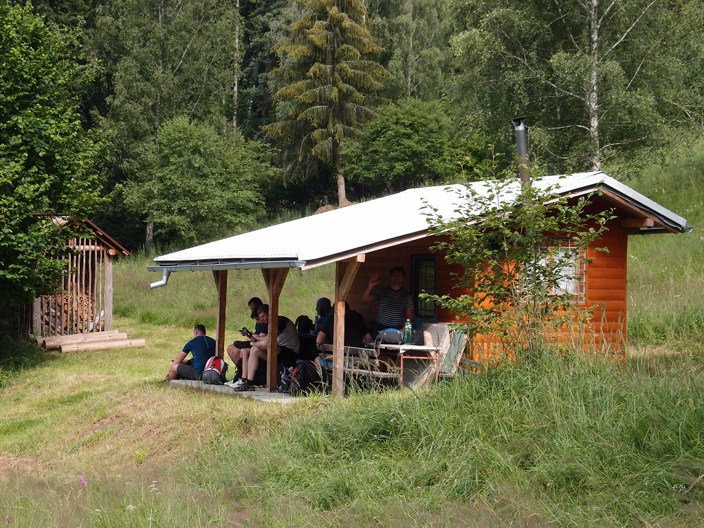 img00004.jpg