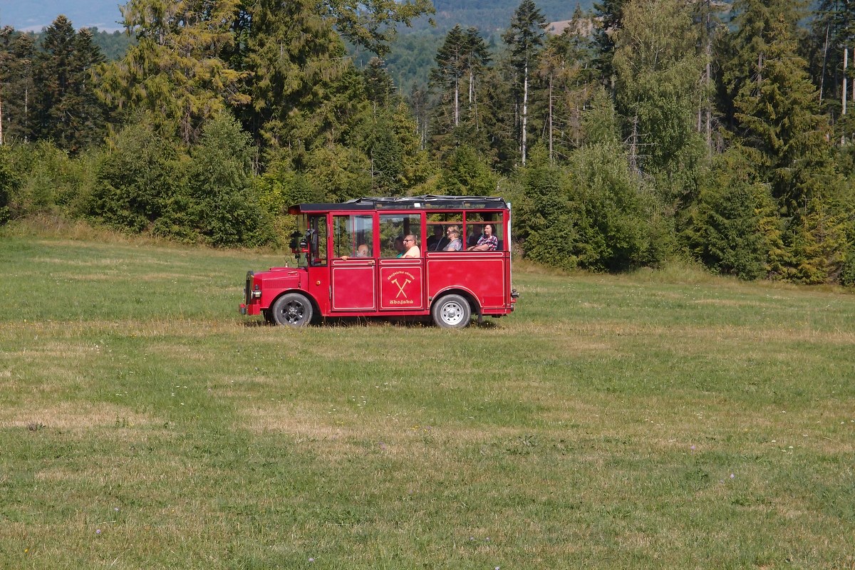 img00009.jpg