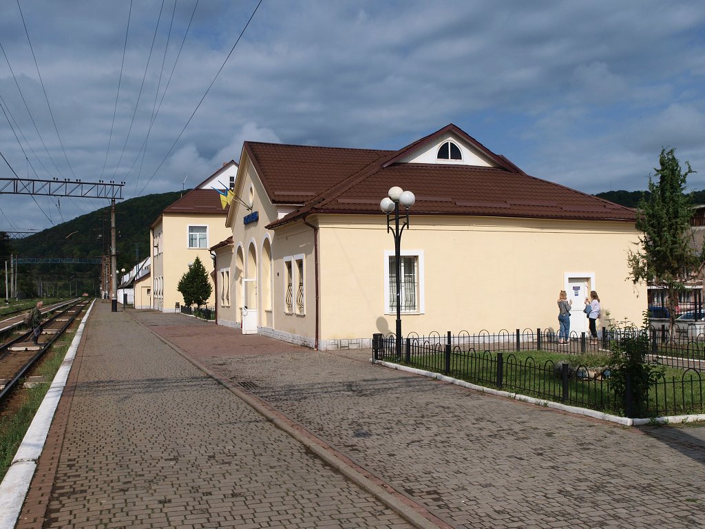 img00002.jpg