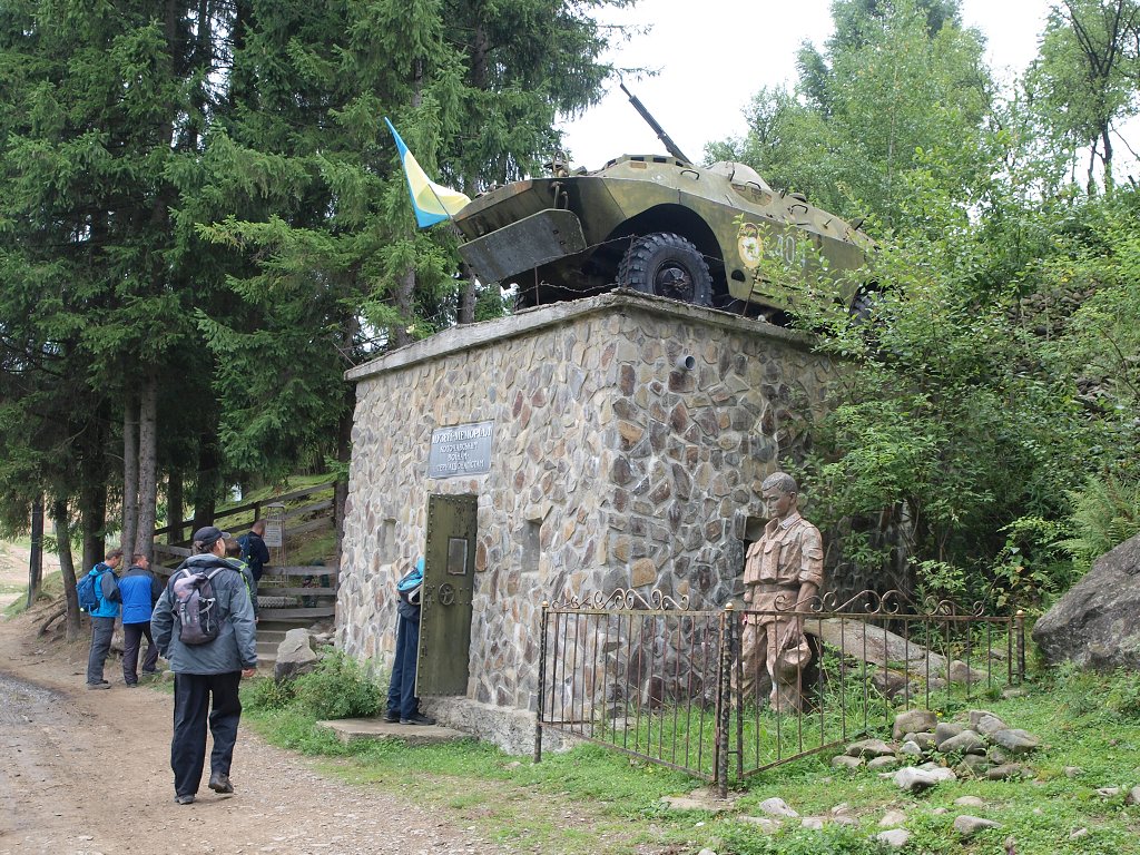 img00004.jpg